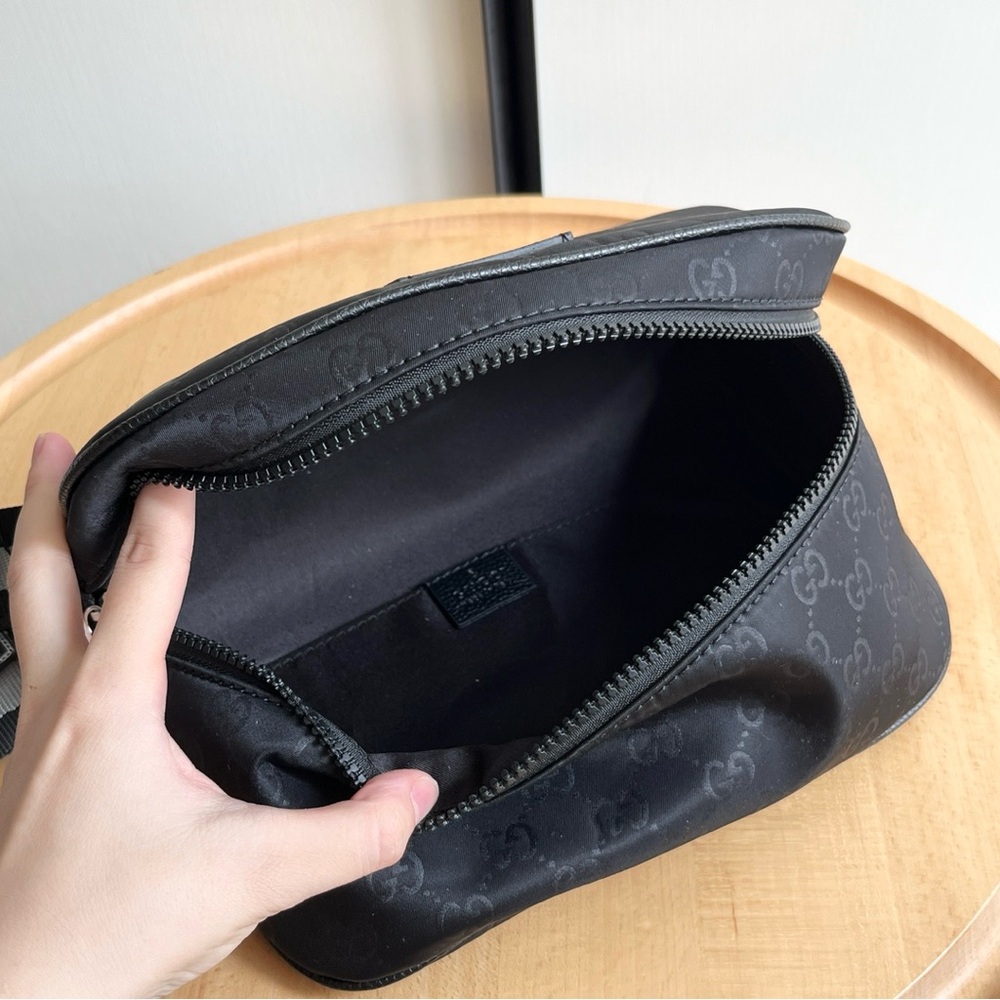 Gucci black nylon waist bag - Picture 5 of 5